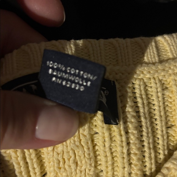 Lands’ End yellow sweater - Picture 5 of 5